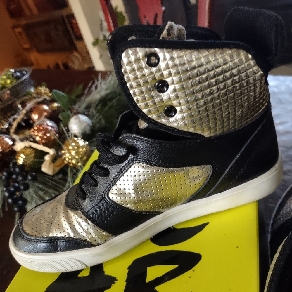 Zumba Street Glam Leather High tops, light gold size 7